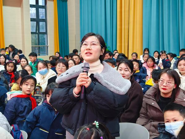 全国游泳比赛冠军_游泳全国冠军_一位市级游泳冠军