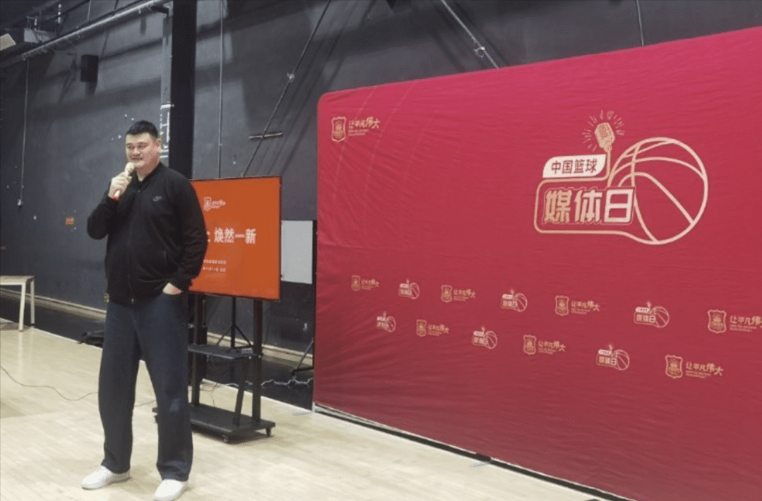 国际篮联假摔算技术犯规吗_国际篮球假摔规则_篮球规则国际假摔视频