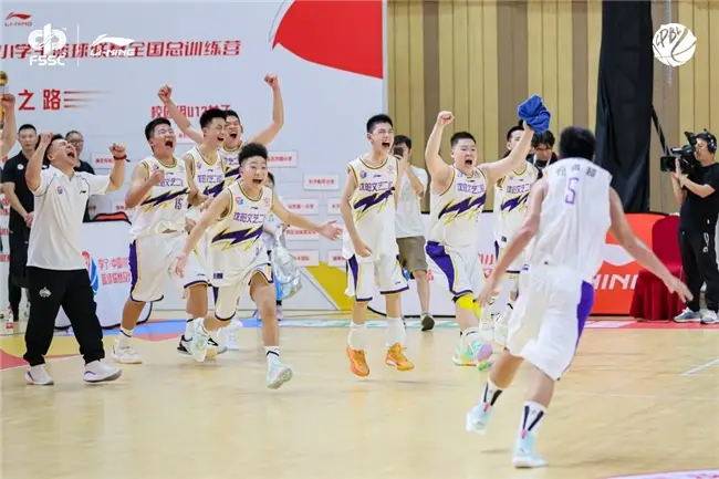 李宁篮球高中联赛冠军_篮球联赛李宁高中冠军是哪一年_李宁全国高中篮球联赛