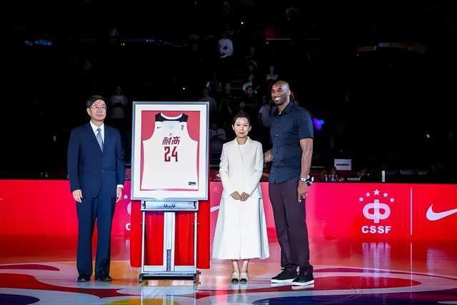 李宁杯高中篮球联赛2018_李宁篮球高中联赛冠军_篮球联赛李宁高中冠军是谁