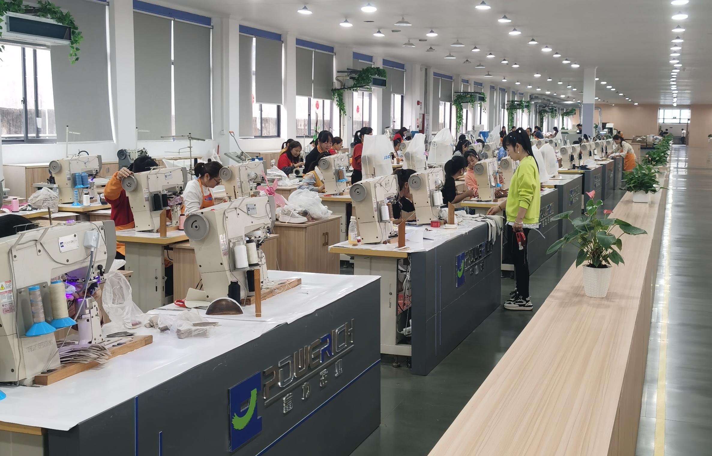 国产运动鞋鞋子哪个排名第一_国产运动鞋质量排名知乎_国产的运动鞋